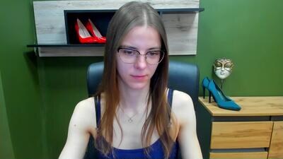 megi_erotic public webcam profile photo 3