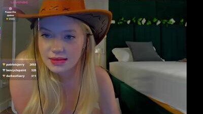 melanie_ryer public webcam profile photo 7