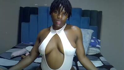 melanin_moon public webcam profile photo 3