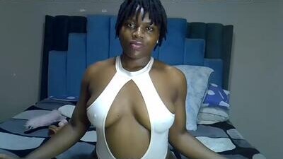 melanin_moon public webcam profile photo 7