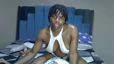 melanin_moon public webcam profile photo 9