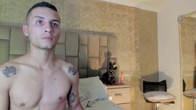 melanyandjavier public webcam profile photo 10