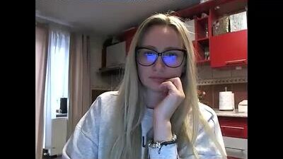melly_rosey public webcam profile photo 6