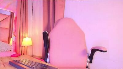 melody_trixie public webcam profile photo 7