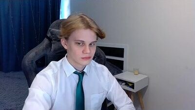 meow_mickey public webcam profile photo 7