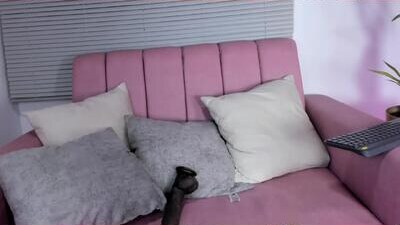 meow_misaa public webcam profile photo 7