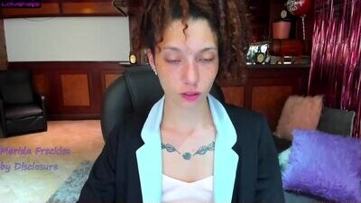 merida__freckles public webcam profile photo 3