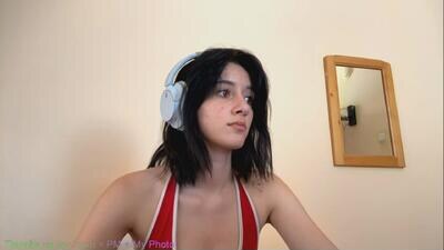 merrillnoorigian public webcam profile photo 4