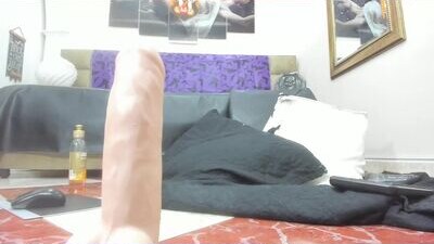 mia_0_ public webcam profile photo 8