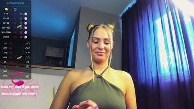 mia___more public webcam profile photo 3