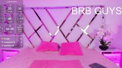 mia__cherryy public webcam profile photo 8