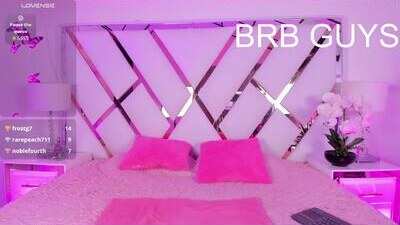 mia__cherryy public webcam profile photo 9