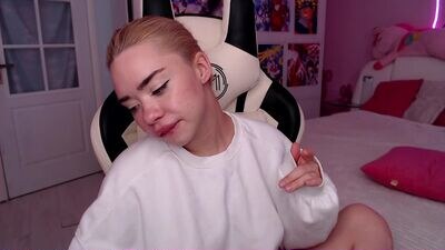 mia__melone public webcam profile photo 4