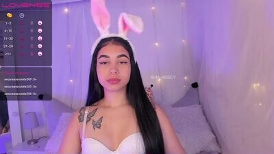 Mia_Abbey1