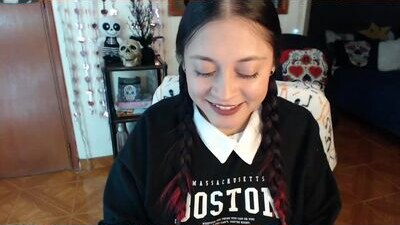 mia_adams_red public webcam profile photo 8