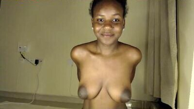 mia_c102130 public webcam profile photo 10
