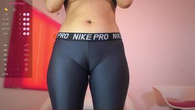 mia_coliin public webcam profile photo 4