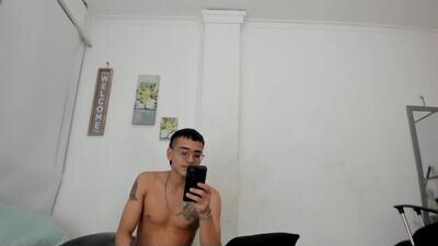 mia_harpers public webcam profile photo 2