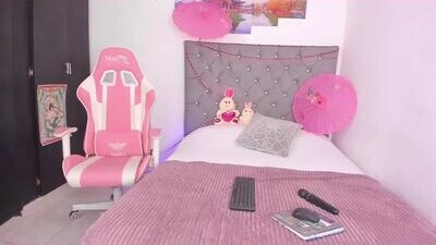 mia_katteyes public webcam profile photo 6