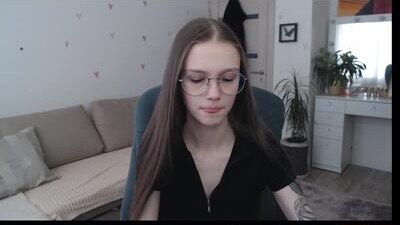 mia_maas public webcam profile photo 7