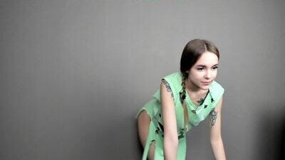 mia_monk public webcam profile photo 7