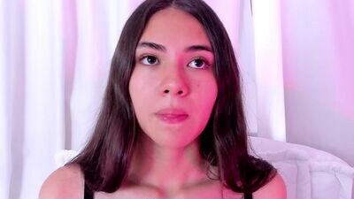 mia_nevaeh public webcam profile photo 3