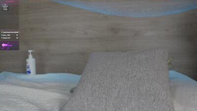 mia_rosalie public webcam profile photo 7