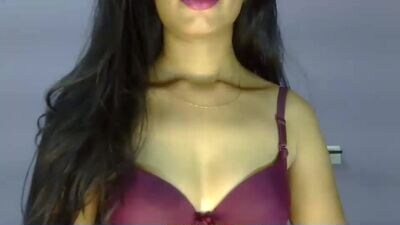 mia_your public webcam profile photo 4