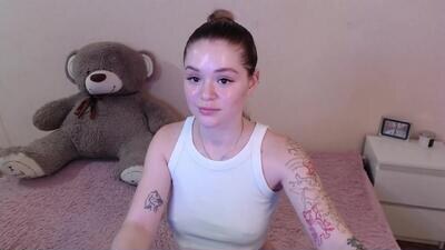 miaacat public webcam profile photo 2