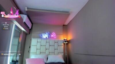 miacamille public webcam profile photo 3
