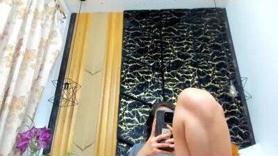 miacours public webcam profile photo 6