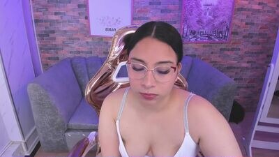 miah_b public webcam profile photo 3