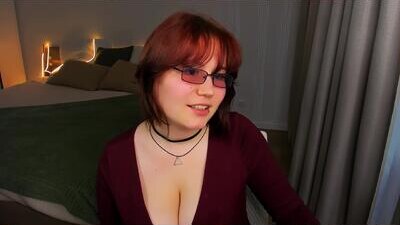 mialacrice public webcam profile photo 9