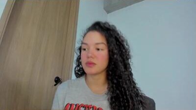 miarouseex public webcam profile photo 9