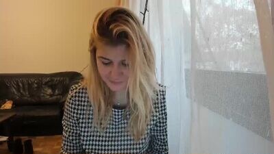 miatravels369 public webcam profile photo 2