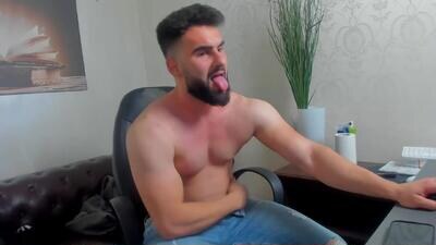 micahlane public webcam profile photo 2