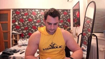 michaelragnar90 public webcam profile photo 3