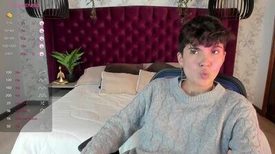 michelledeluca public webcam profile photo 4