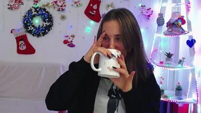 michellee11 public webcam profile photo 2