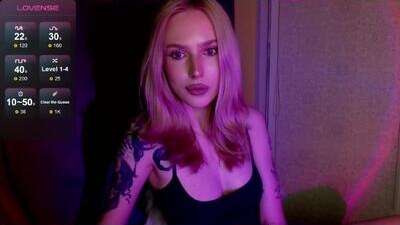 michellevelour public webcam profile photo 8