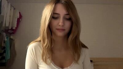 michellfallert public webcam profile photo 8