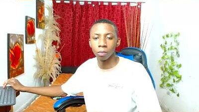 miilo18 public webcam profile photo 5