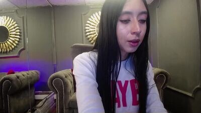 miilu__1 public webcam profile photo 3