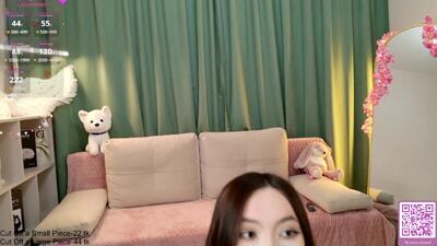 miiyameow public webcam profile photo 2