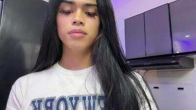 mika_pedersen public webcam profile photo 3