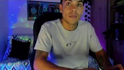 mikee_scooth public webcam profile photo 5