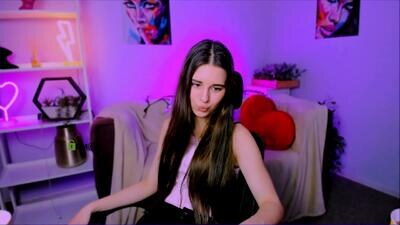 miki_nikki public webcam profile photo 4