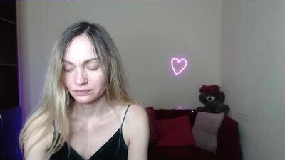 mikkey_mouse8 public webcam profile photo 5