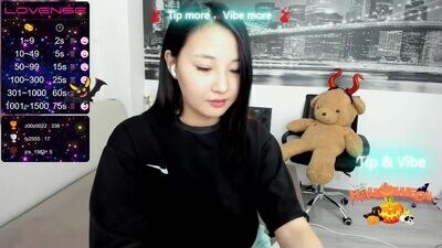mila_cola public webcam profile photo 3