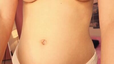 mila_luxe public webcam profile photo 3